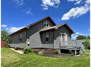 214 W River St New Lisbon, WI 53950