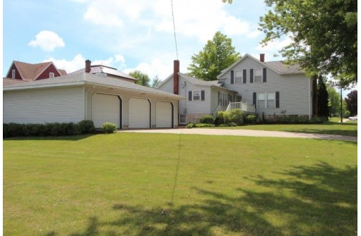 351 N Madison St, Lancaster, WI 53813