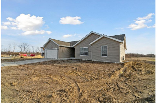 208 E 10th Ave, Brodhead, WI 53520