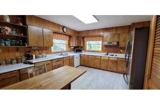 14302 Hwy 14, Richland Center, WI 53581