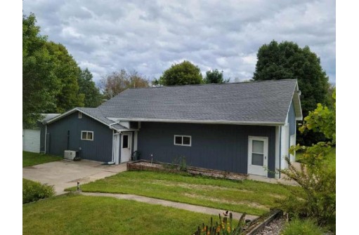 W8998 County Road A, New Lisbon, WI 53950