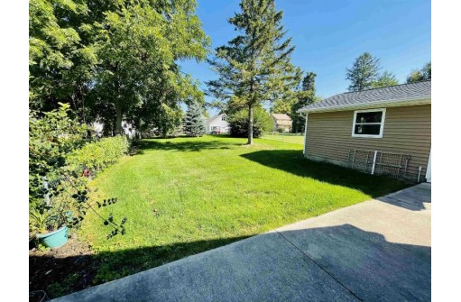 108 Webster St, Beaver Dam, WI 53916