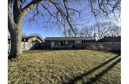 1625 21st Ave, Monroe, WI 53566