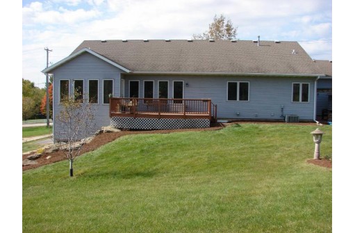 505 N Bennett Rd, Dodgeville, WI 53533