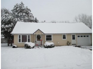 712 S Main St Westfield, WI 53964