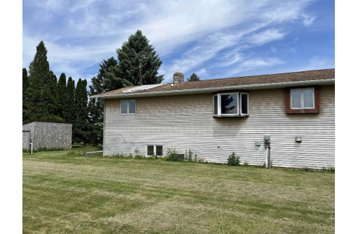 W6193 Swan Rd, Burnett, WI 53922-9709