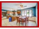 1509 Deerwood Dr, Madison, WI 53716