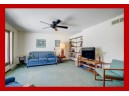 1509 Deerwood Dr, Madison, WI 53716