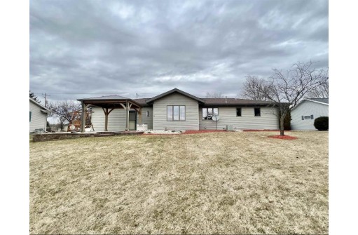 613 Devils Ln, Walworth, WI 53184-5851