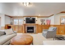 5545 Surrey Ln, Waunakee, WI 53597