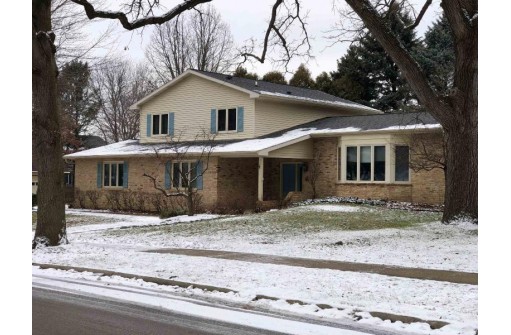 7430 Farmington Way, Madison, WI 53717