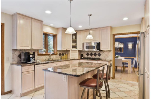 7430 Farmington Way, Madison, WI 53717