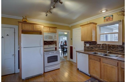 410 W Olin Ave, Madison, WI 53715