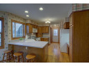 916 Kings Lynn Rd, Stoughton, WI 53589