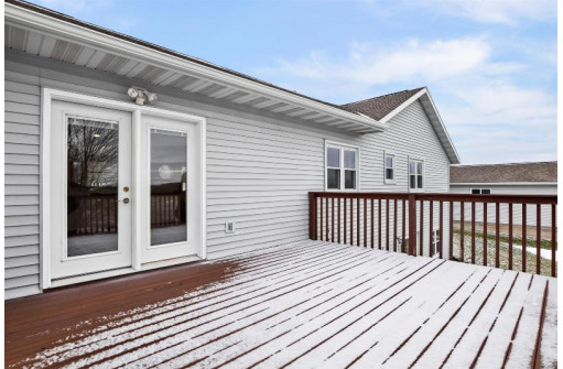 2411 Wayne Cir, McFarland, WI 53558