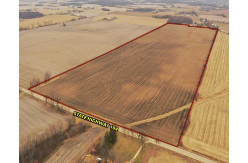 430+- ACRES Hwy 104, Brodhead, WI 53520