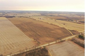 430+- ACRES Hwy 104