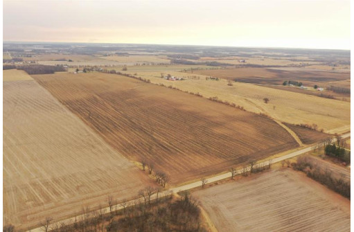 430+- ACRES Hwy 104, Brodhead, WI 53520