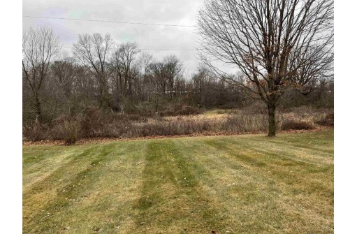 N4951 Curtis Ln, Iron Ridge, WI 53035