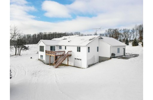 2625 Survey Rd, Dodgeville, WI 53533