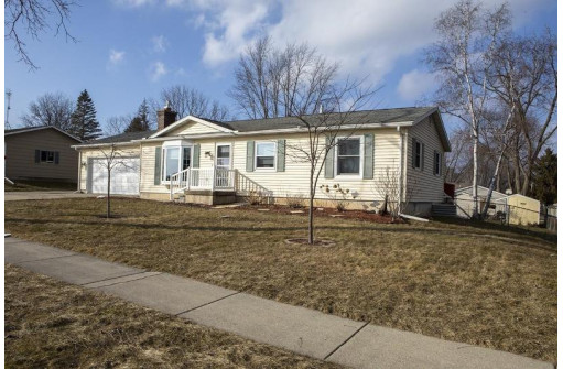 12 Simonson Blvd, Deerfield, WI 53531