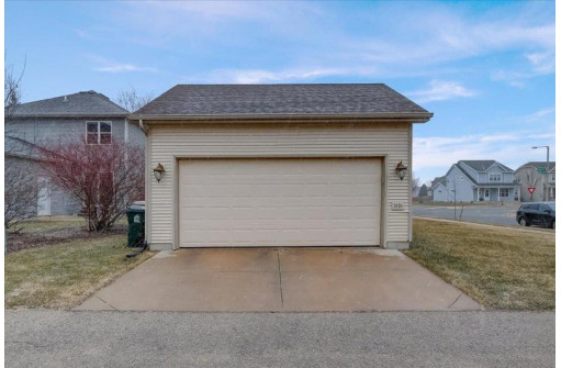 3654 Stonebridge Dr, Madison, WI 53719