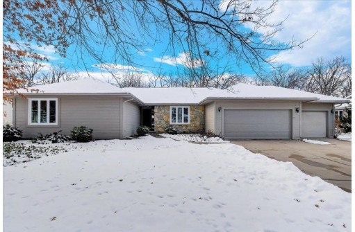 7629 Farmington Way, Madison, WI 53717