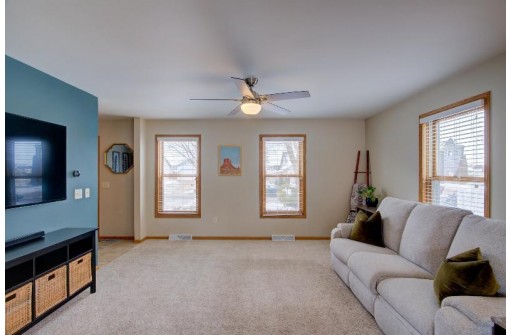 3609 Basalt Ln, Madison, WI 53719