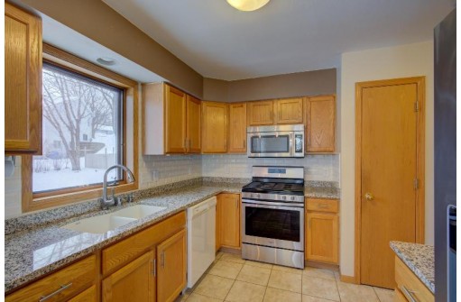 3609 Basalt Ln, Madison, WI 53719