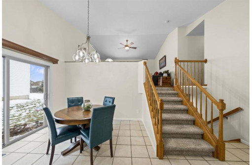 3130 Brantford Ln, Sun Prairie, WI 53590