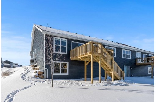 6554 Prairie Wood Dr, McFarland, WI 53558