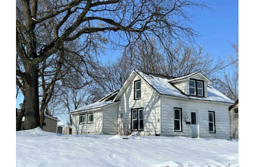 107 Clark St, Tomah, WI 54660