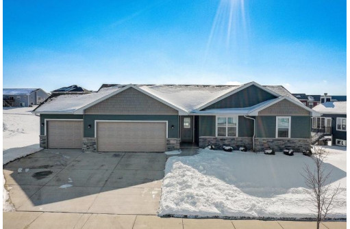 4359 Autumn Harvest Way, Windsor, WI 53598