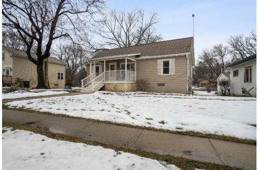 284 N Fremont St, Whitewater, WI 53190