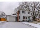 1009 Blaine St, Edgerton, WI 53534