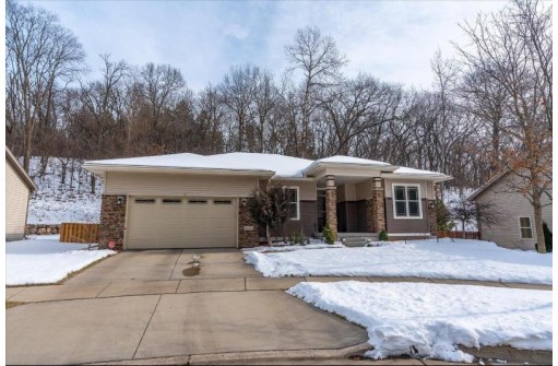 2647 Sand Pearl Tr, Middleton, WI 53562