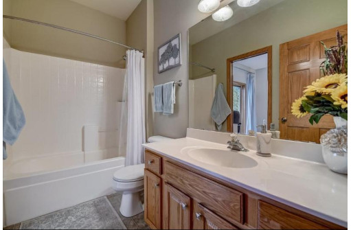 3079 Portarligton Ln, Fitchburg, WI 53711