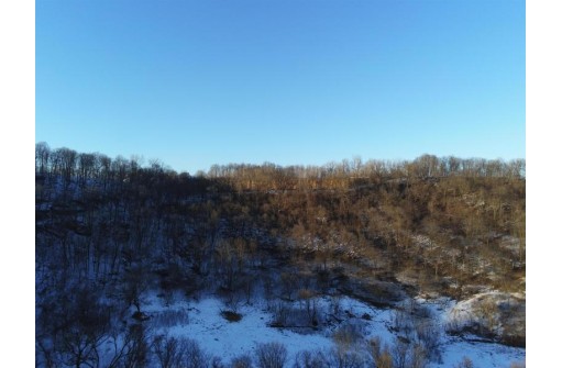 13584 Quarry Dr, Richland Center, WI 53581