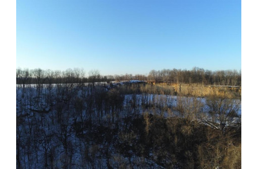 13584 Quarry Dr, Richland Center, WI 53581