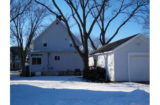 718 Kilbourn Ave, Tomah, WI 54660