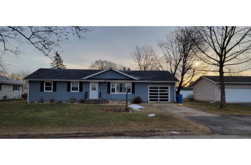 206 E 3rd Ave, Brodhead, WI 53520