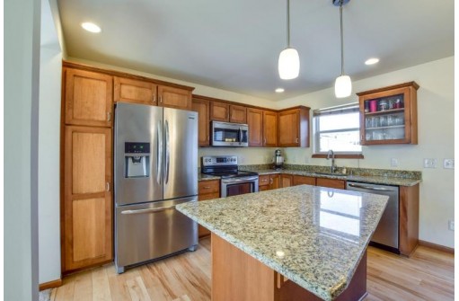 9362 Harvest Moon Ln, Verona, WI 53593