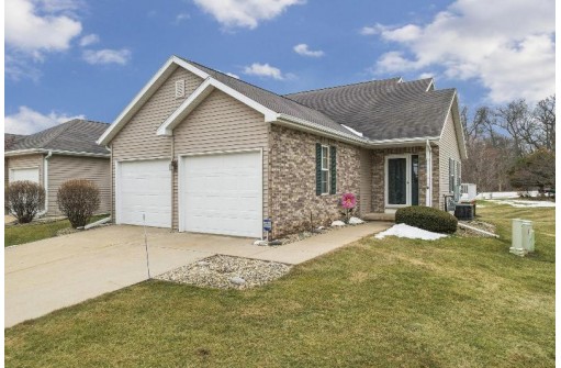 5 Vicksburg Ct, Madison, WI 53718