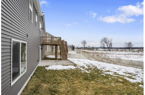 430 Lush Woods Tr, Verona, WI 53593