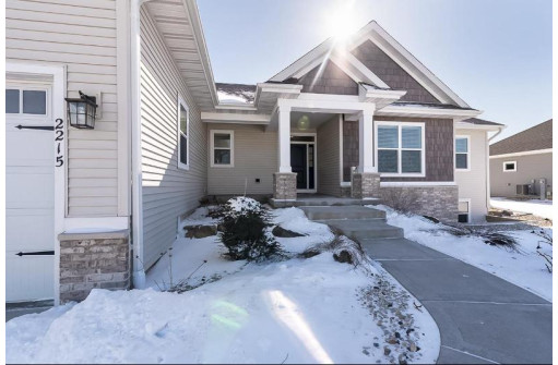 2215 Lonnie Ln, Sun Prairie, WI 53590