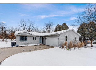 136 Eager Ct Evansville, WI 53536