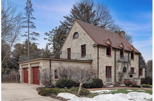 1133 Waban Hill, Madison, WI 53711