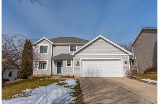 5530 Sparkle Stone Crescent, Fitchburg, WI 53711