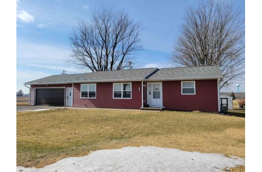 1114 Skyview Dr, Lancaster, WI 53813