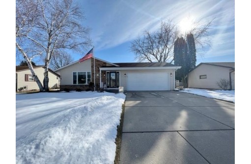 4256 South Wyck Dr, Janesville, WI 53546